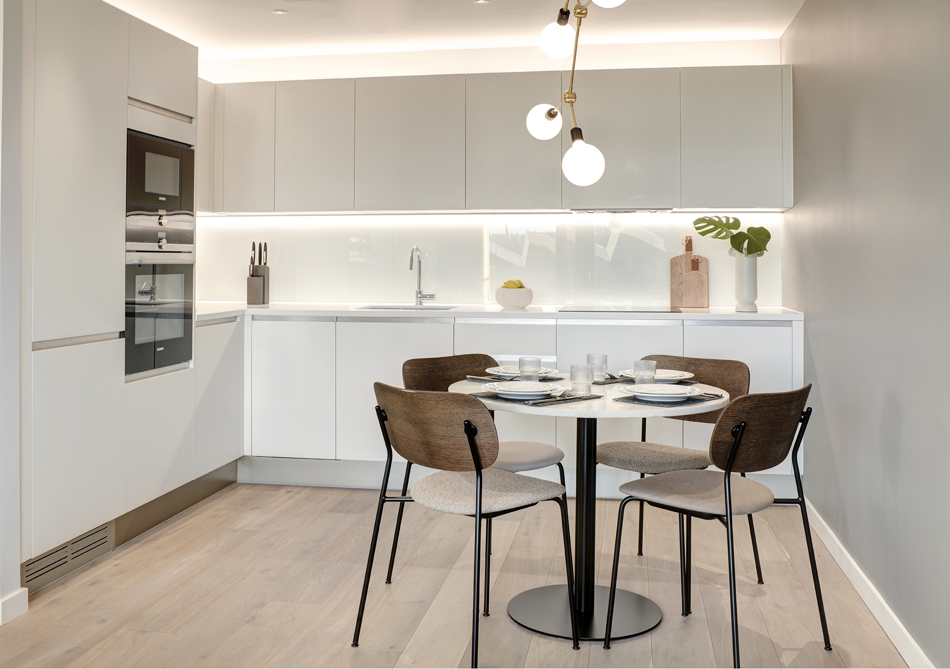 STAY_Classic_1bedapartment_C410_camden_kitchen-1